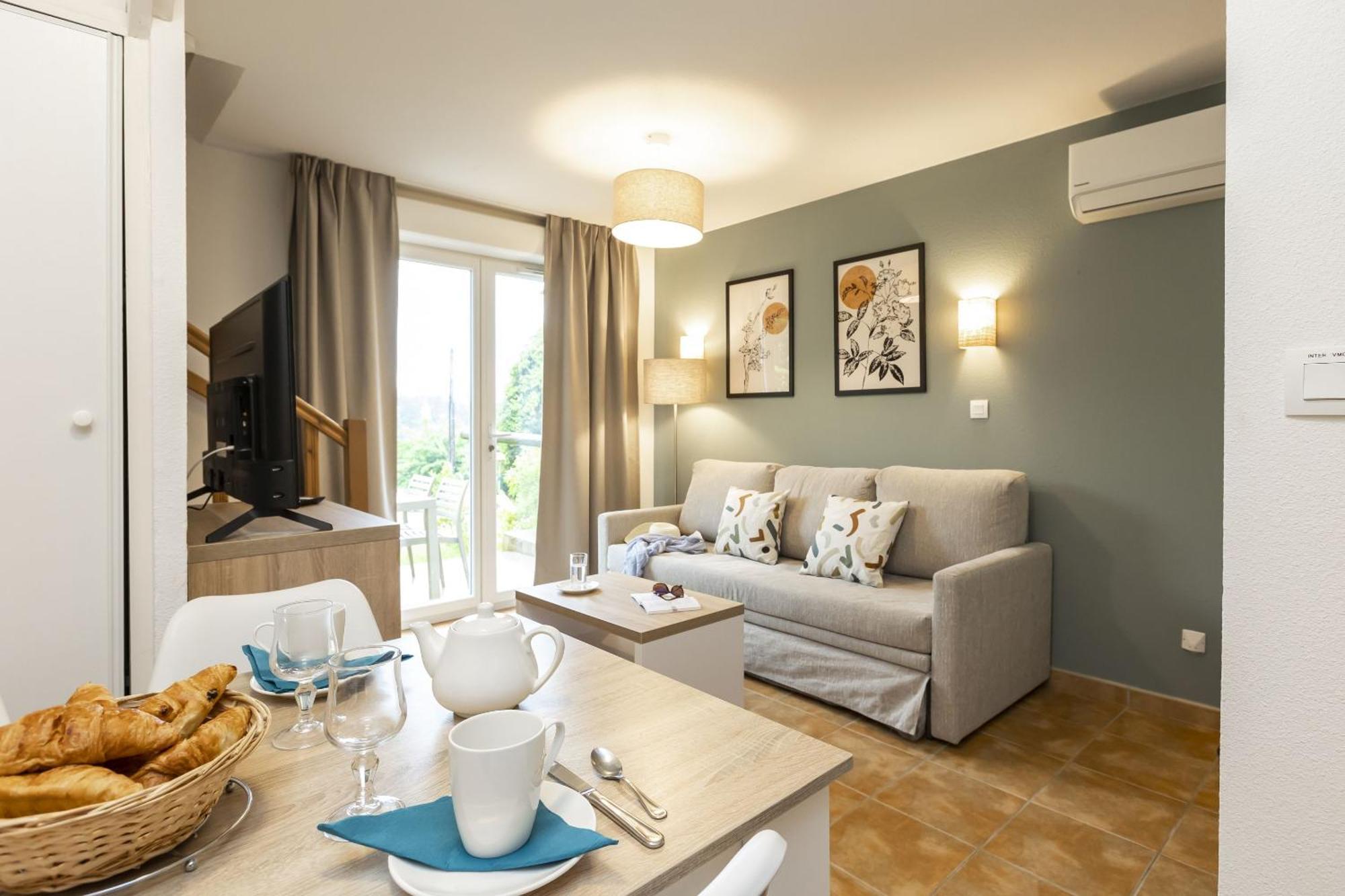 Residence Odalys - Les Coteaux De Sarlat Exterior photo